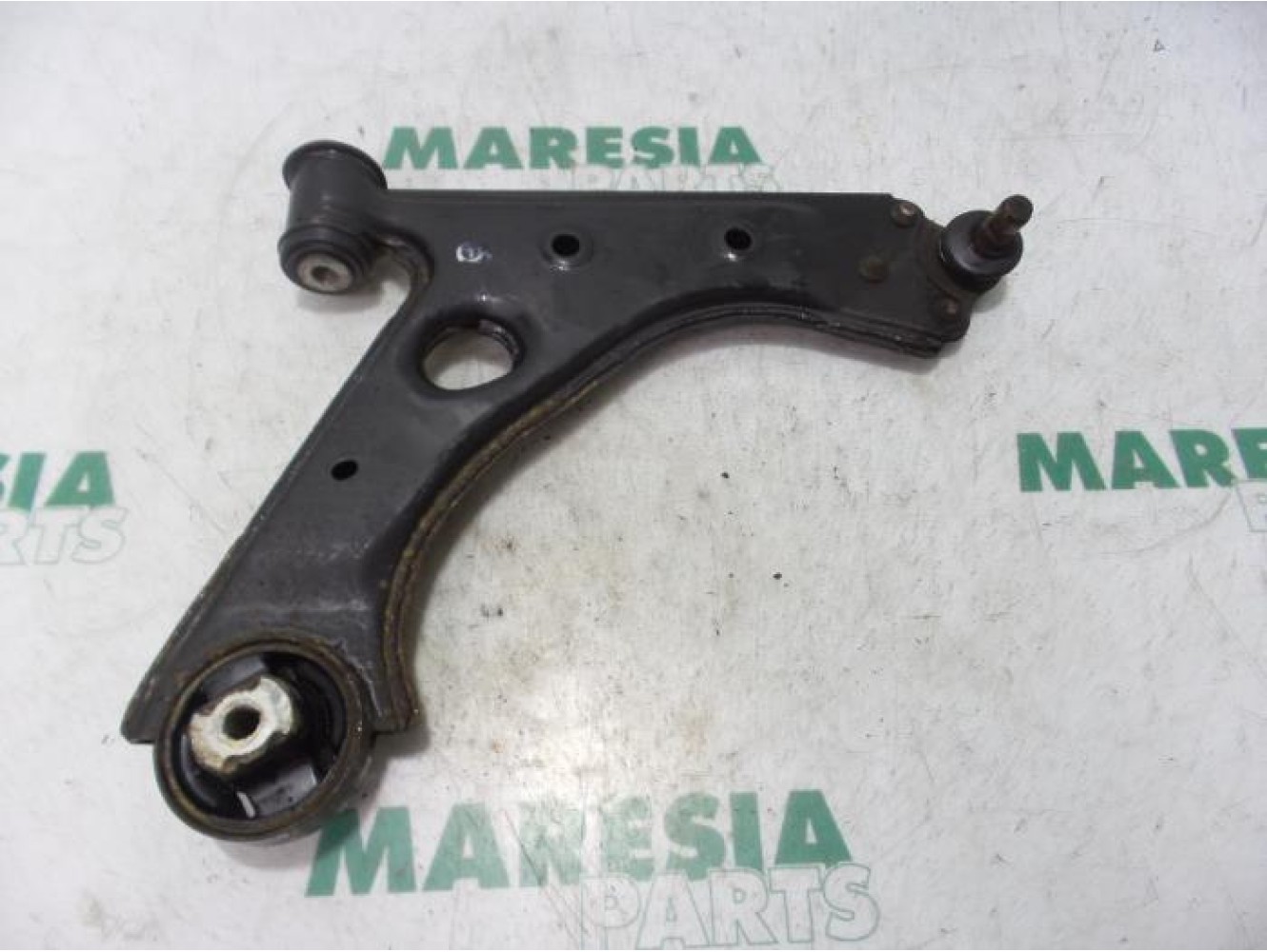 Fiat - Punto - Front lower wishbone, right