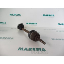 Renault - Megane Scenic - Front drive shaft, left
