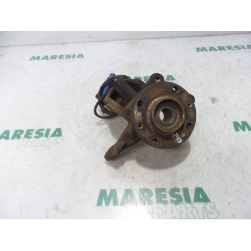 Peugeot - 207 - Knuckle, front right