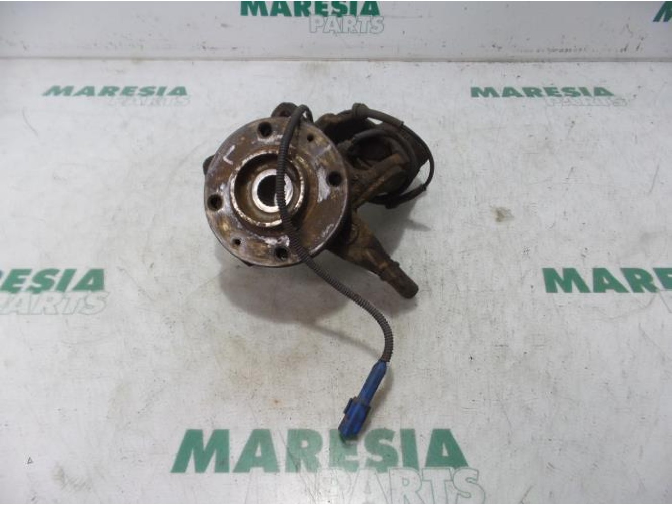 Peugeot - 207 - Achsschenkel links vorne