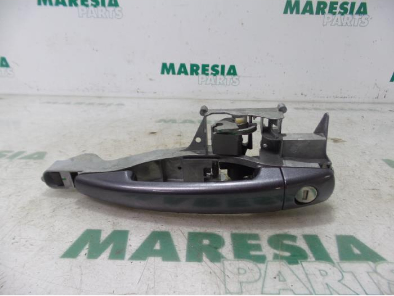 Peugeot - 207 - Door handle 2-door, left