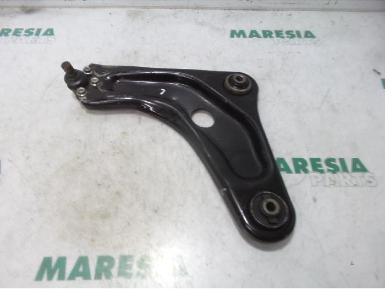 Peugeot - 207 - Querlenker unten links vorne
