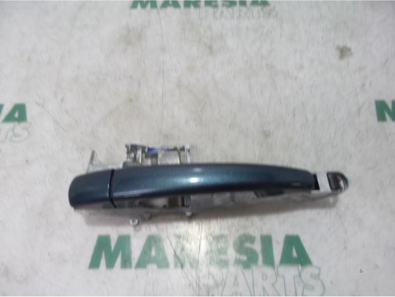 Peugeot - 2008 - Front door handle 4-door, right