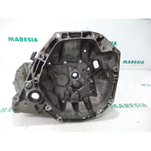 Renault - Clio - Gearbox casing