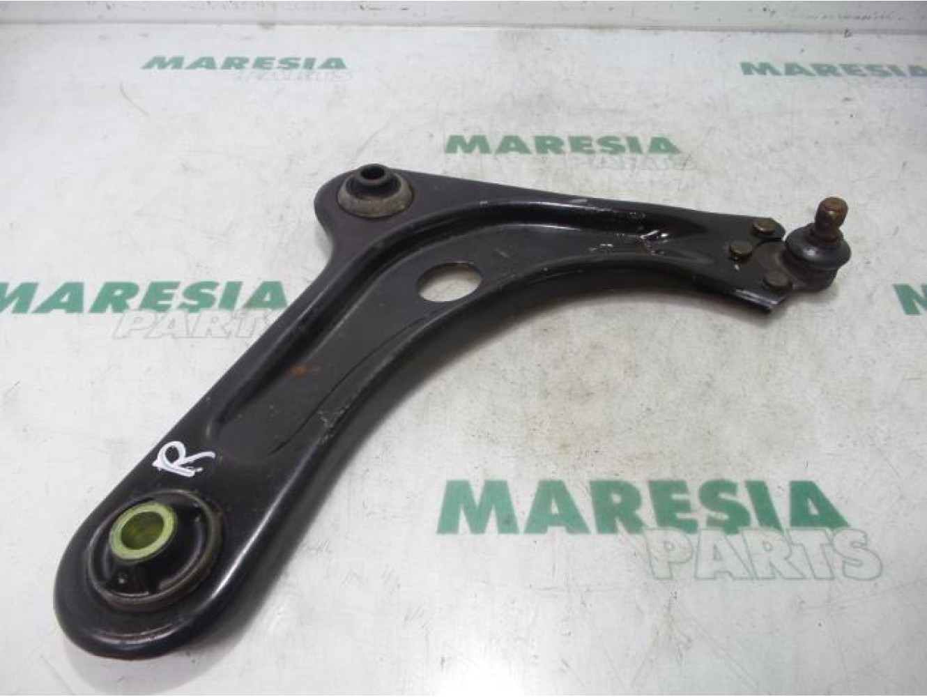 Peugeot - 208 - Front lower wishbone, right