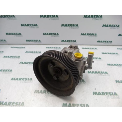 Alfa Romeo - Spider - Power steering pump