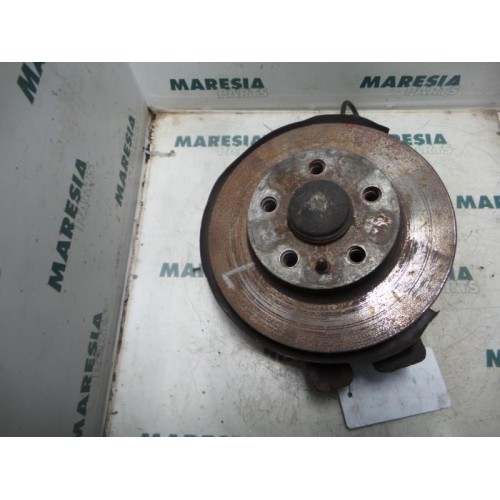 Alfa Romeo - Spider - Achsschenkel links hinten