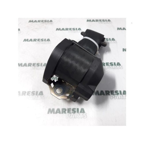 Alfa Romeo - 145/146 - Rear seatbelt, right