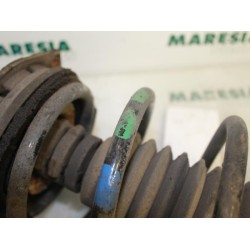 Renault - Megane - Front shock absorber rod, right