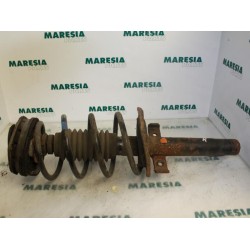 Renault - Megane - Front shock absorber rod, right