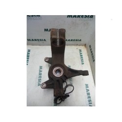 Renault - Megane - Knuckle, front right