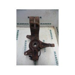 Renault - Megane - Knuckle, front right