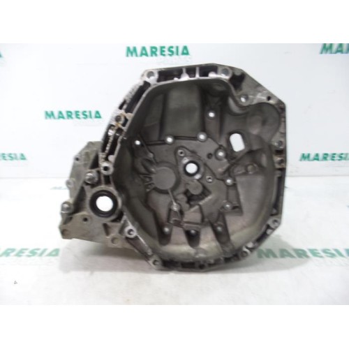 Renault - Clio - Gearbox casing