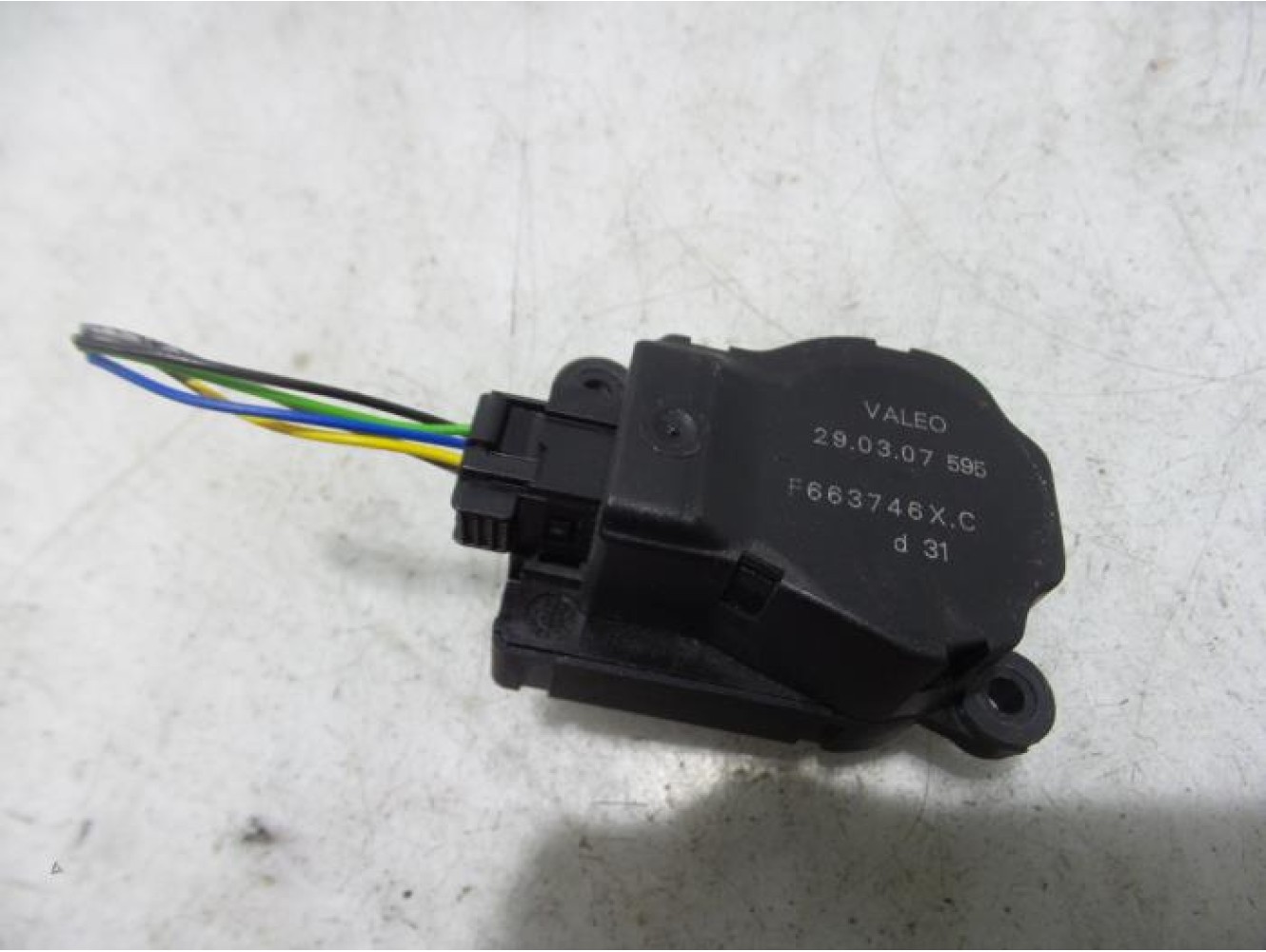 Peugeot - 207 - Heater valve motor