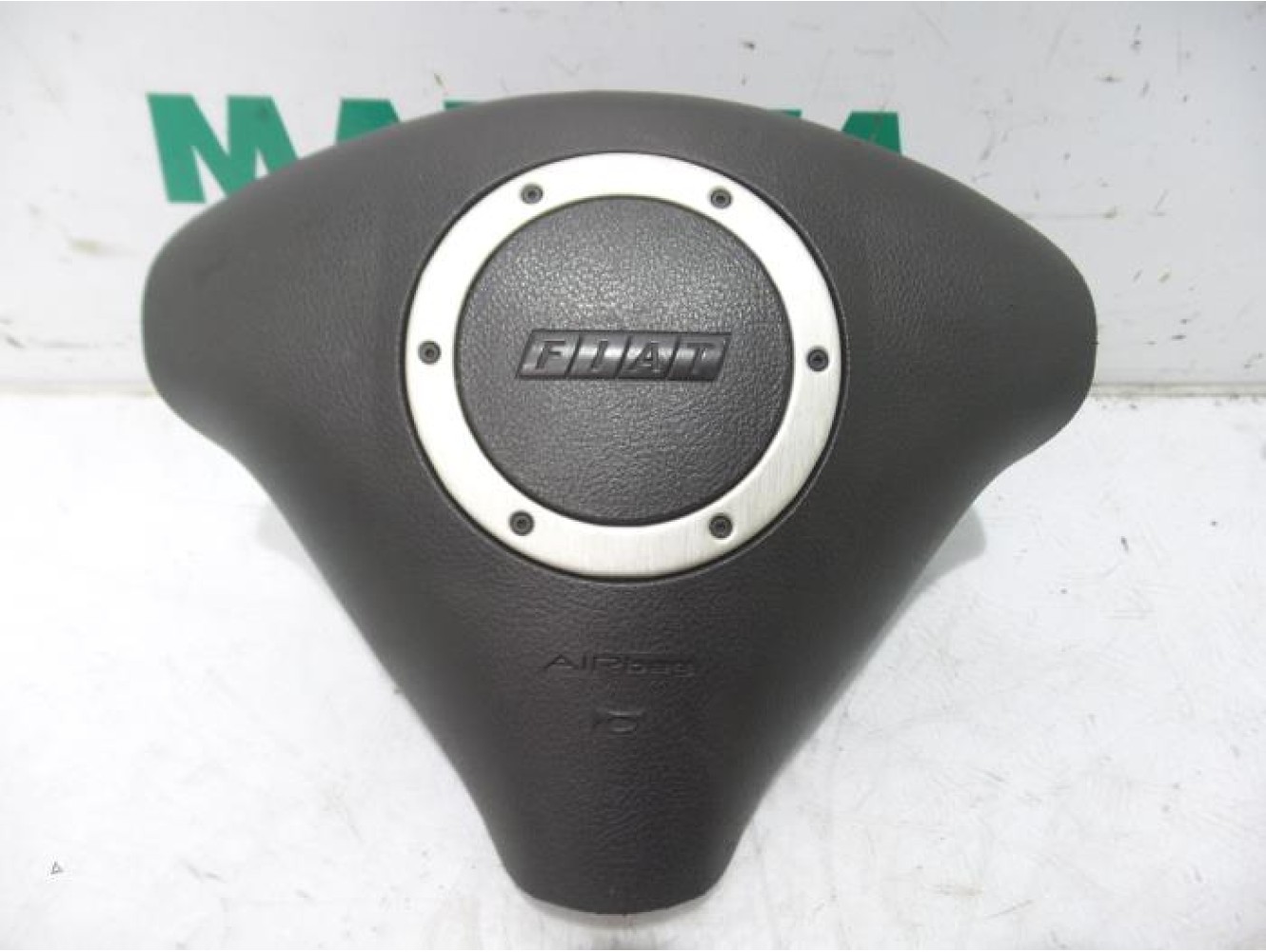 Fiat - Punto - Airbag gauche (volant)