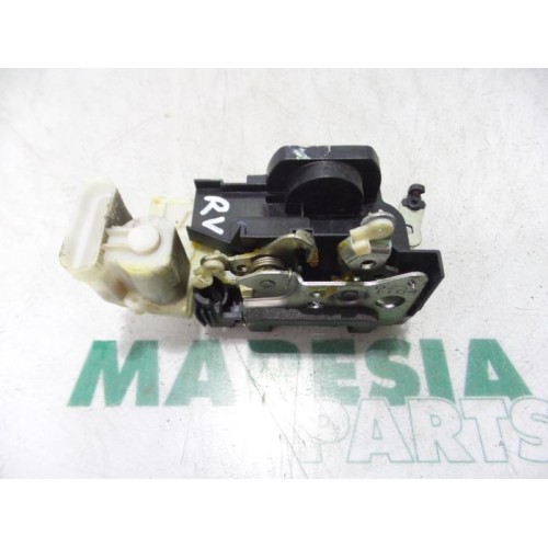 Fiat - Punto - Door lock mechanism 2-door, right