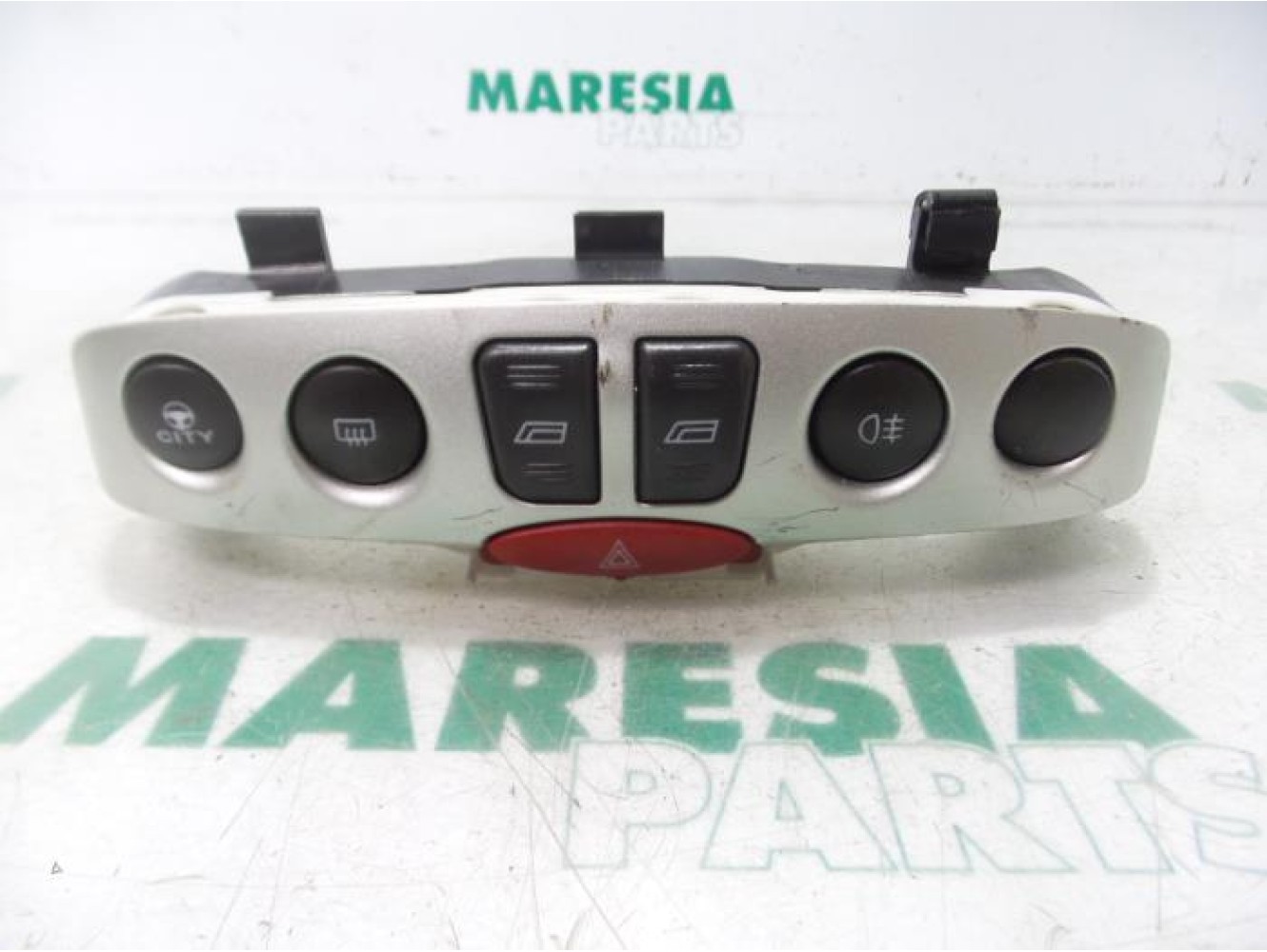 Fiat - Punto - Multi-functional window switch