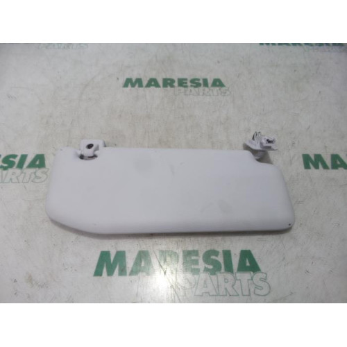 Peugeot - 208 - Sun visor