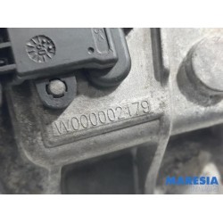 Renault - Megane Scenic - Front wiper motor