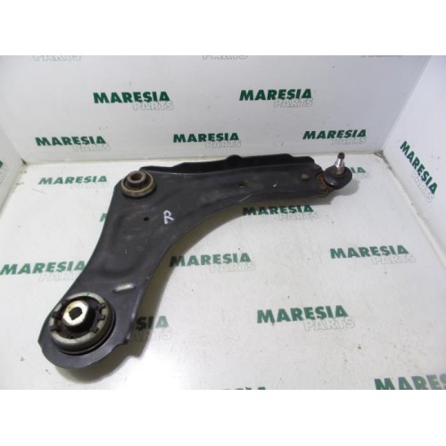 Renault - Megane Scenic - Front lower wishbone, right
