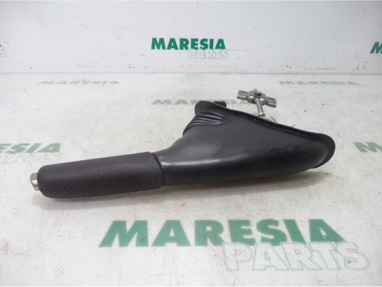 Fiat - 500 - Parking brake lever