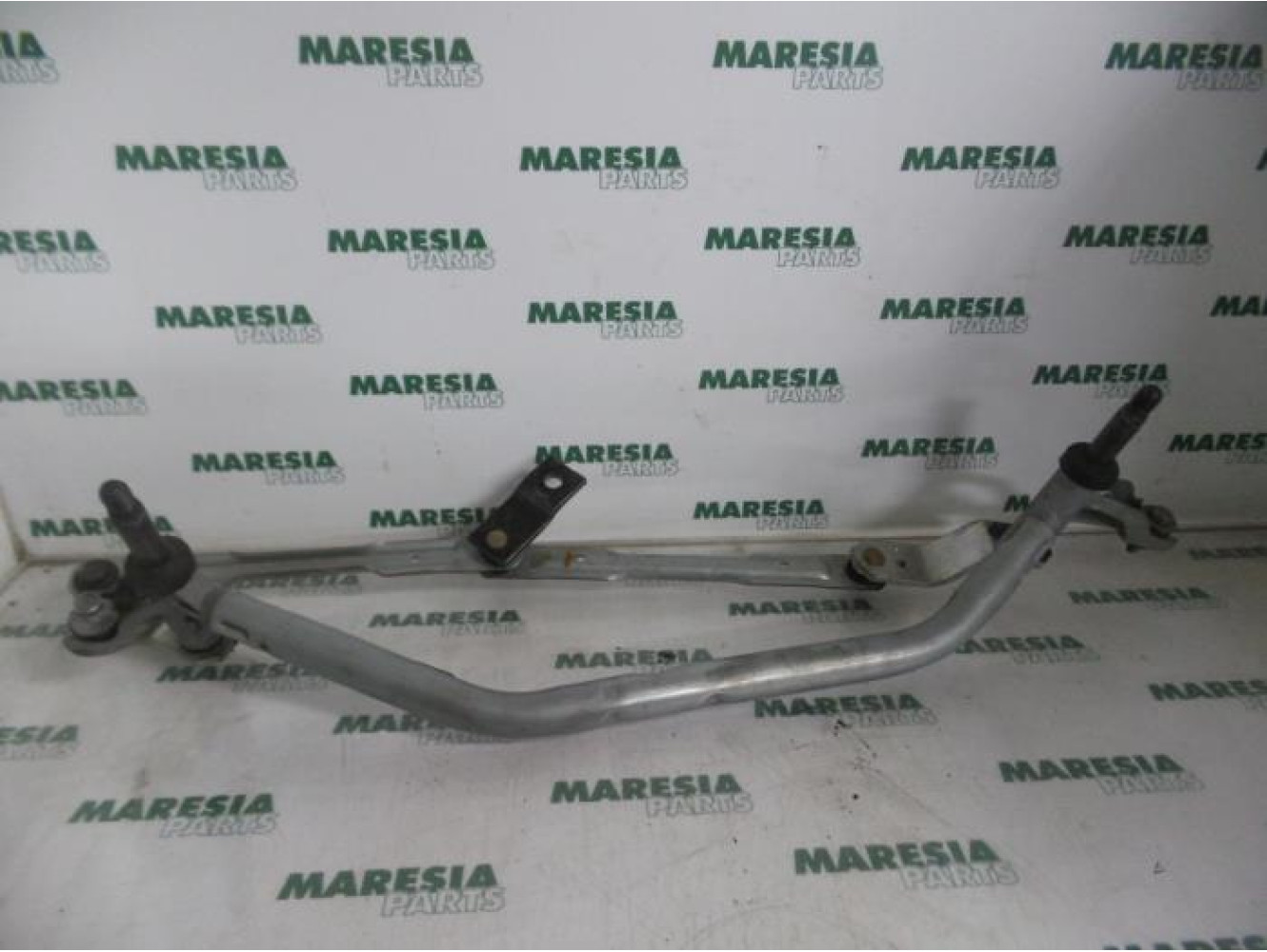 Peugeot - 2008 - Wiper mechanism