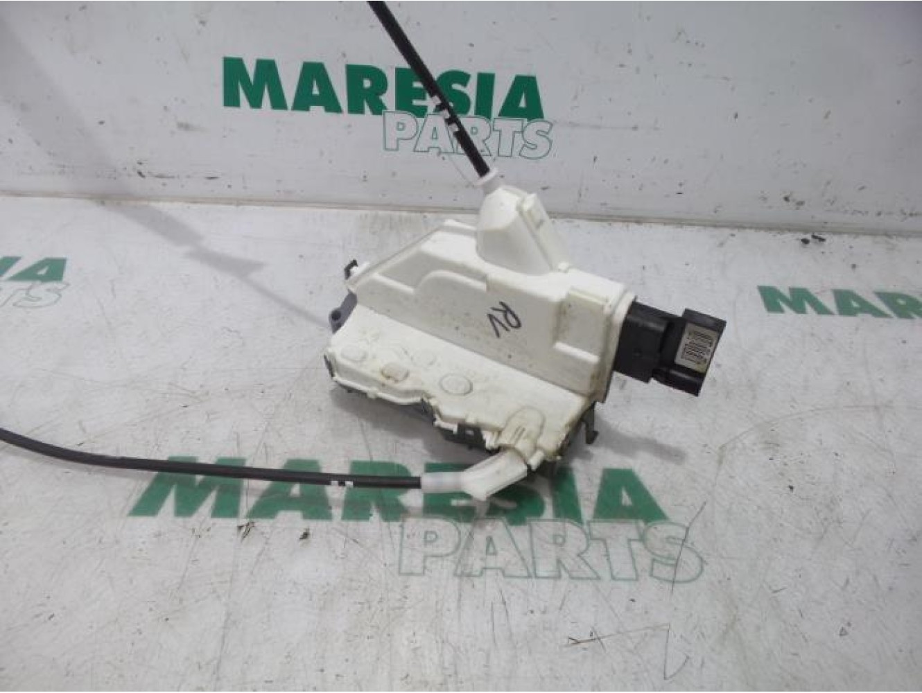 Peugeot - 3008 - Front door lock mechanism 4-door, right