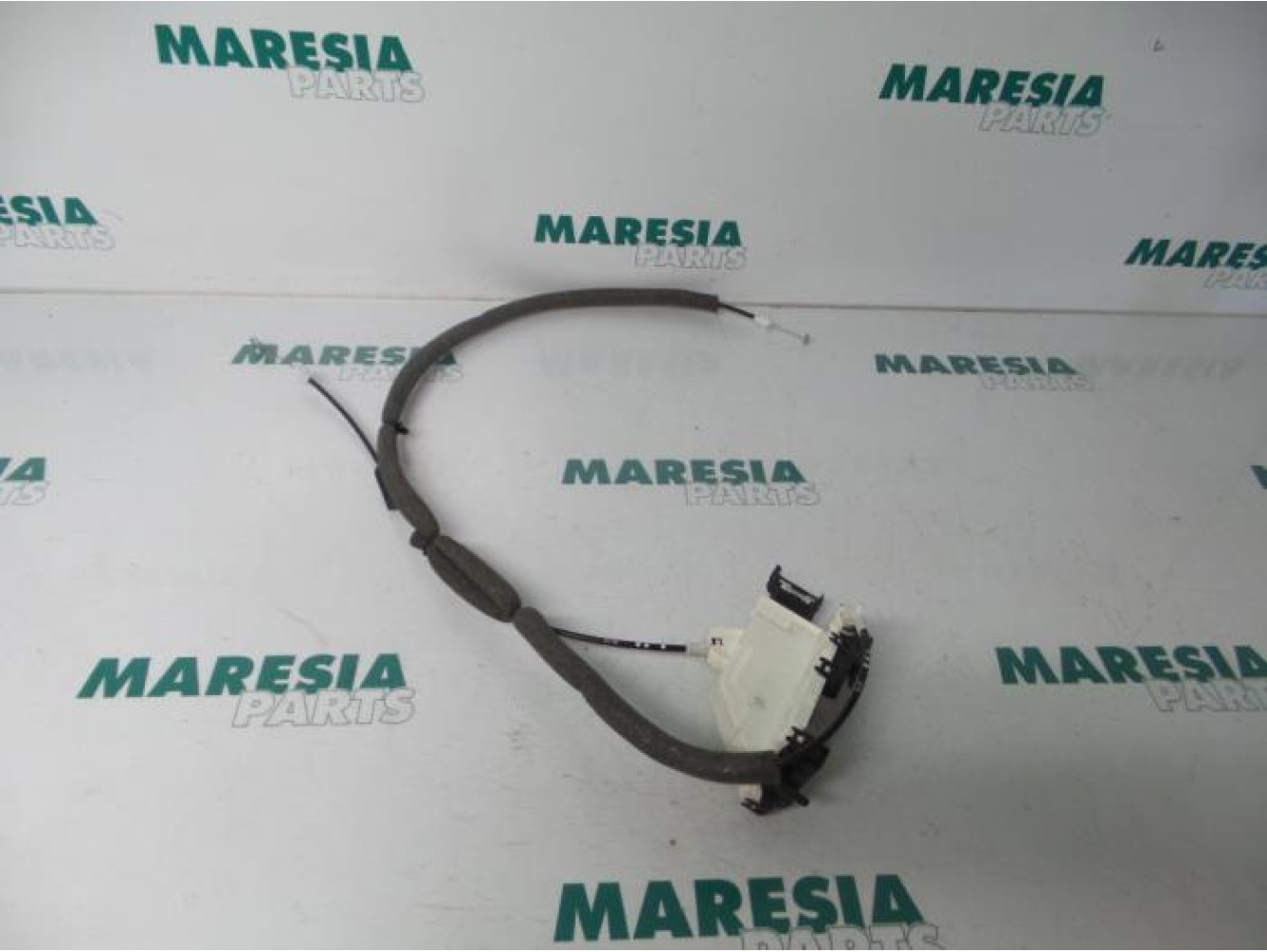 Peugeot - Partner - Sliding door lock mechanism, right