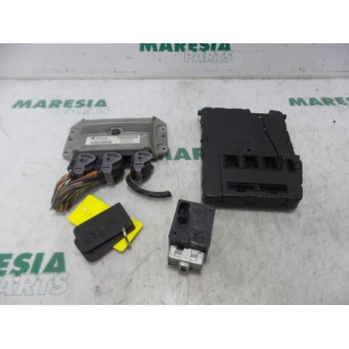 Renault - Megane Scenic - Engine management computer