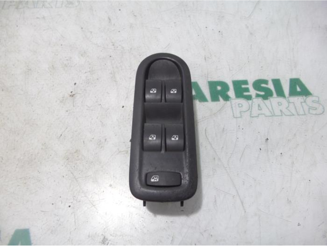 Renault - Megane Scenic - Multi-functional window switch
