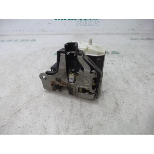 Renault - Clio - Front door lock mechanism 4-door, right