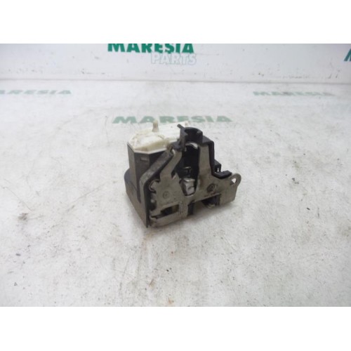 Renault - Clio - Door lock mechanism 4-door, front left