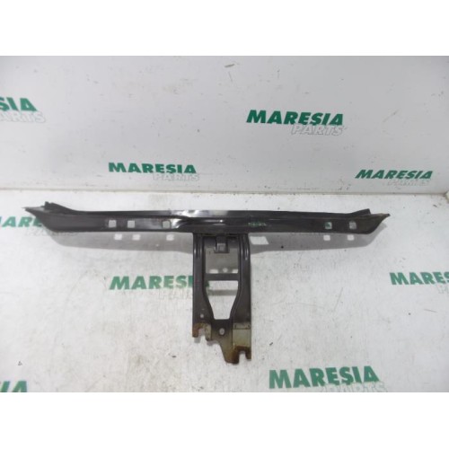 Renault - Clio - Lock plate