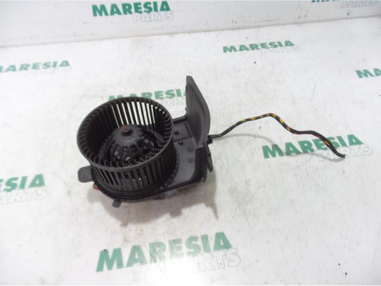 Renault - Clio - Heating and ventilation fan motor