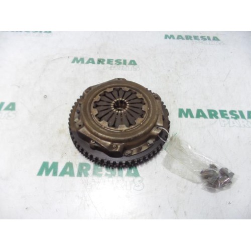 Renault - Clio - Flywheel