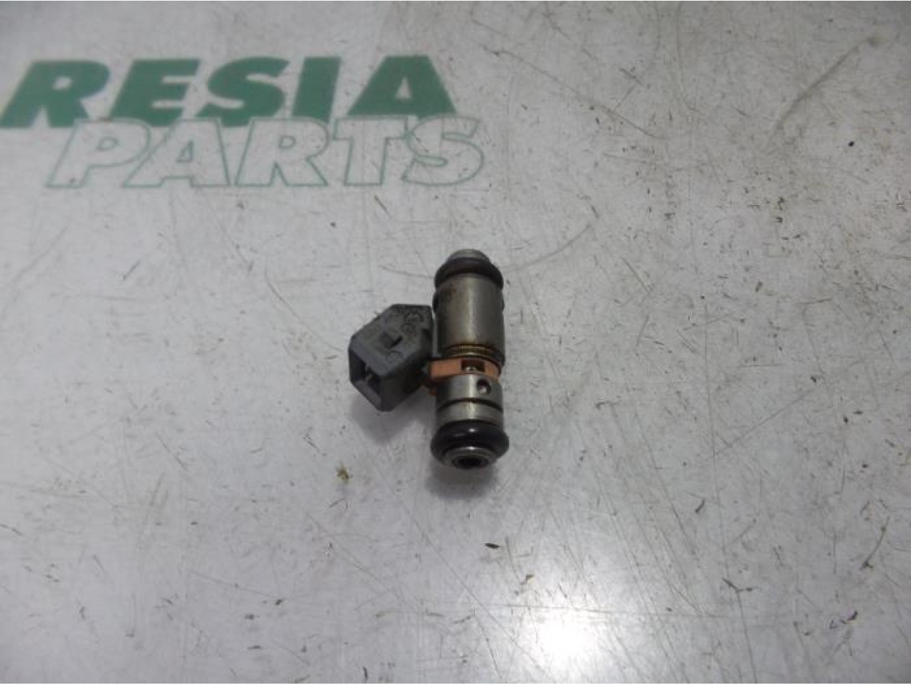 Renault - Clio - Injector (petrol injection)