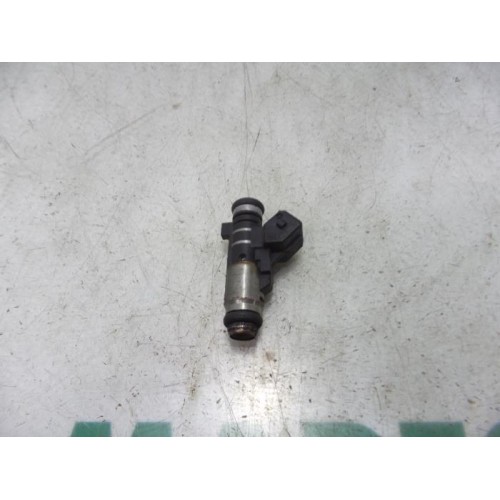 Peugeot - 206 - Injector (petrol injection)
