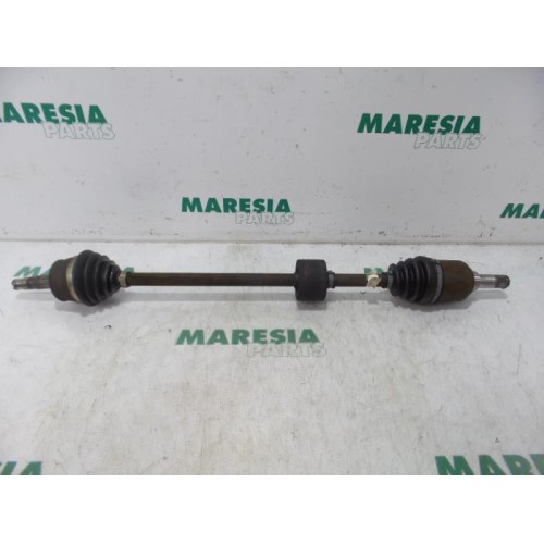 Fiat - Punto - Front drive shaft, right