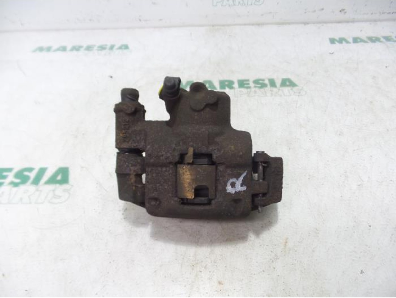 Fiat - Punto - Front brake calliper, right