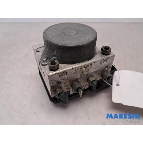 Renault - Megane - ABS pump