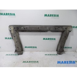 Renault - Megane Scenic - Radiator bar