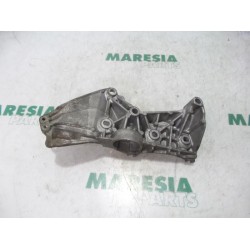 Renault - Megane - Support (miscellaneous)