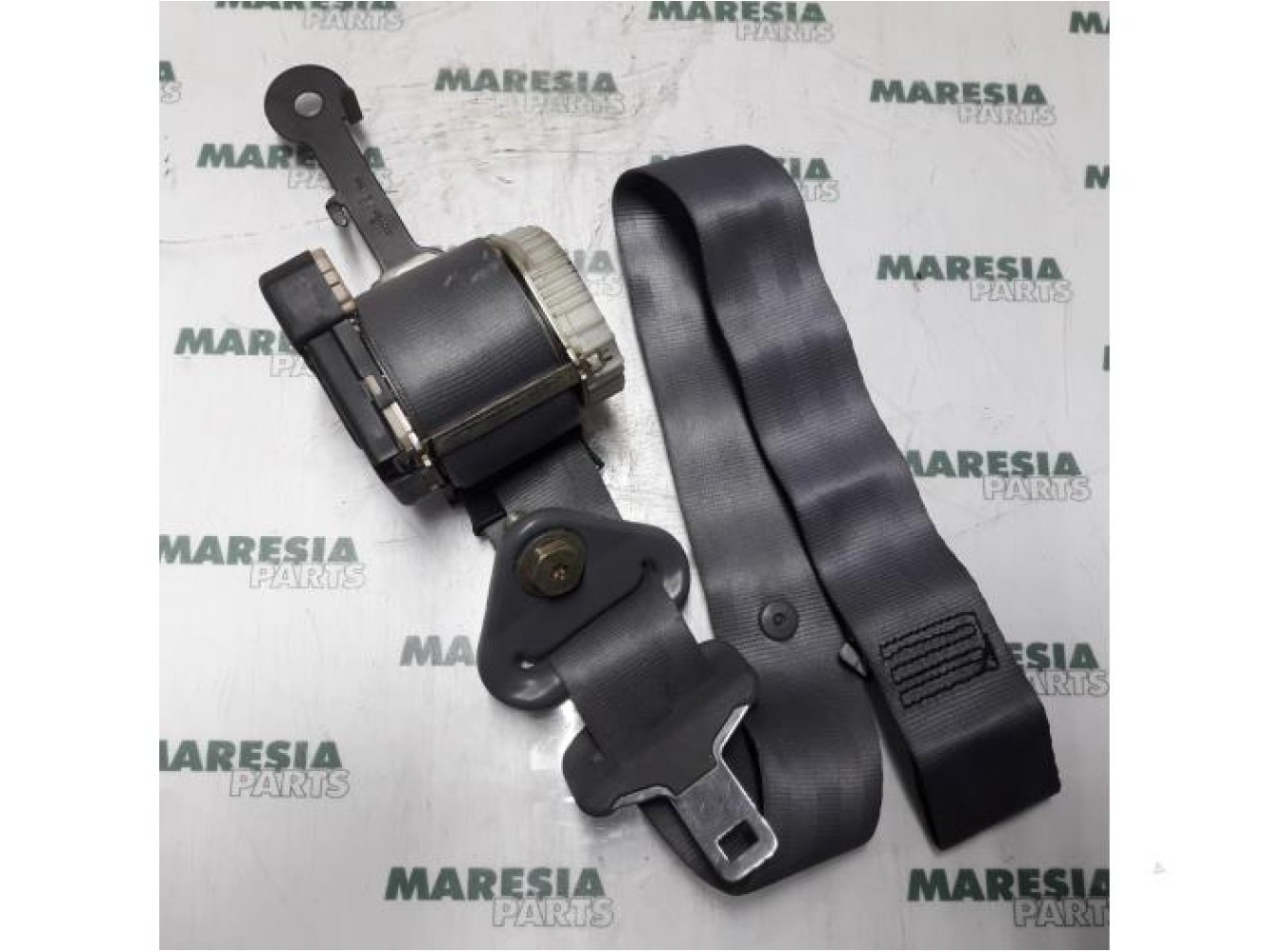Renault - Clio - Front seatbelt, right