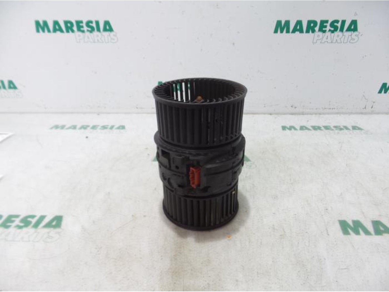 Renault - Megane - Heating and ventilation fan motor