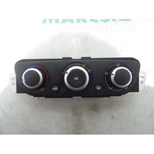Renault - Megane - Panneau de commandes chauffage