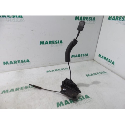 Renault - Megane - Front door lock mechanism 4-door, right