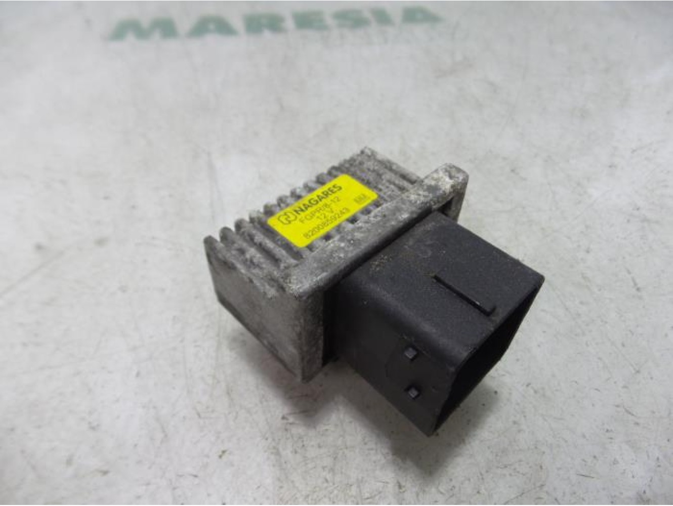 Renault - Megane - Glow plug relay