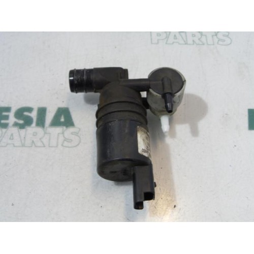 Peugeot - 307 - Windscreen washer pump