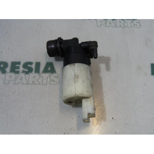 Peugeot - 307 - Windscreen washer pump