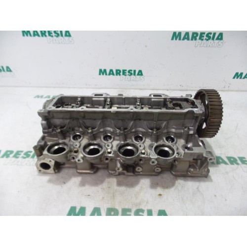 Peugeot - 307 - Cylinder head
